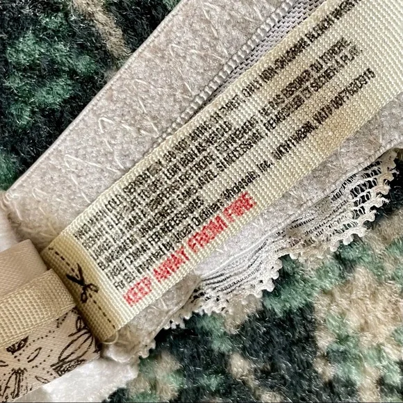 Intimately Free People Light Gray Floral Lace Halter Neck Bralette Size XS - Picture 9 of 10